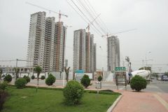 A street scene in Xingcheng, Liaoning, China