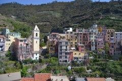Hiking from Vernazza to Corniglia in Cinque Terre Italy