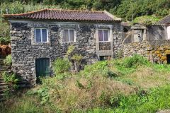 Traditional Stone House in Boaventura, Madeira