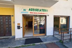 Agrigelateria Agrimont in Pont-Saint-Martin, Aosta Valley